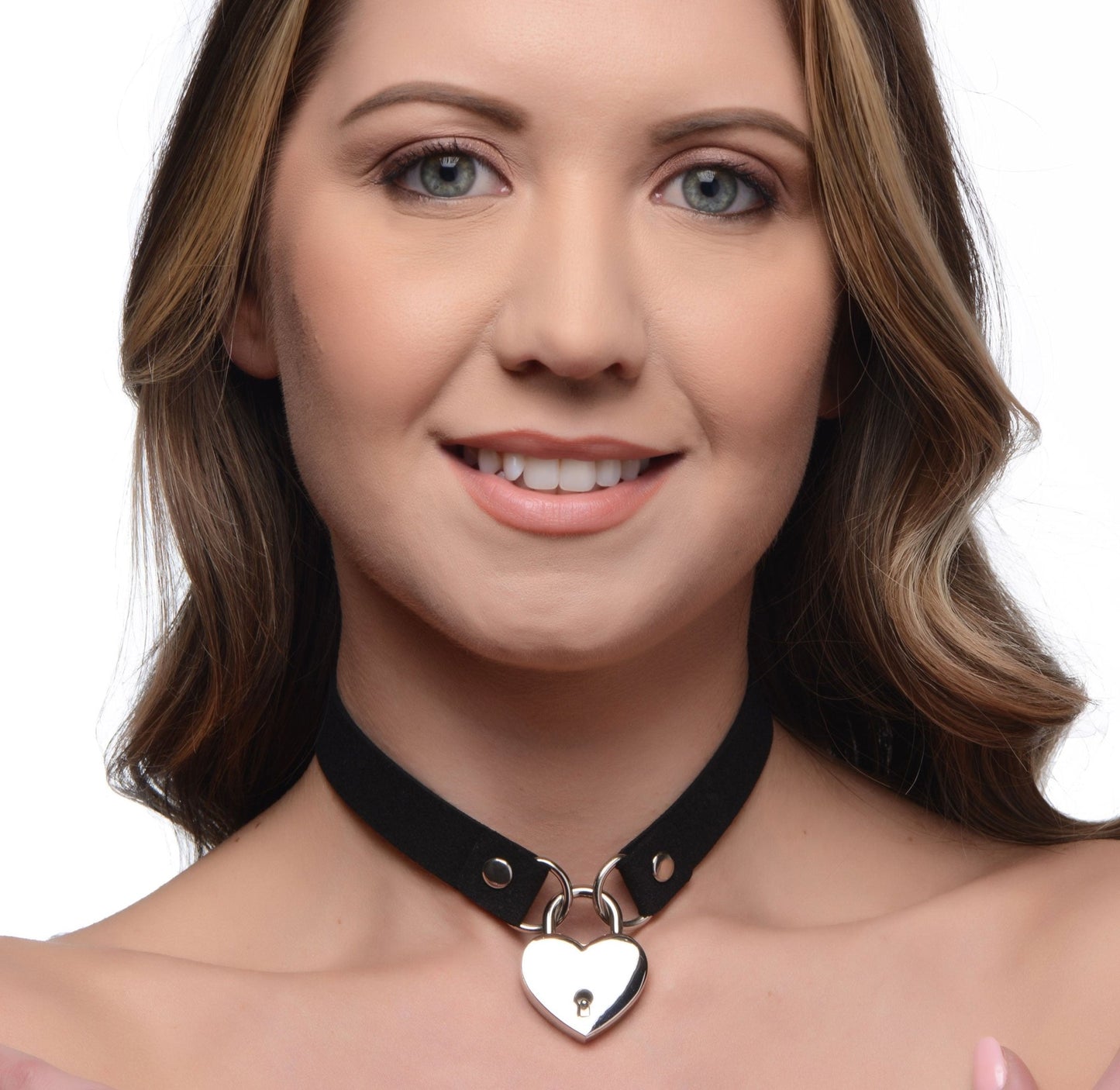 Lock-It Heart Choker - FetishClothing - The Rabbit Hole Life