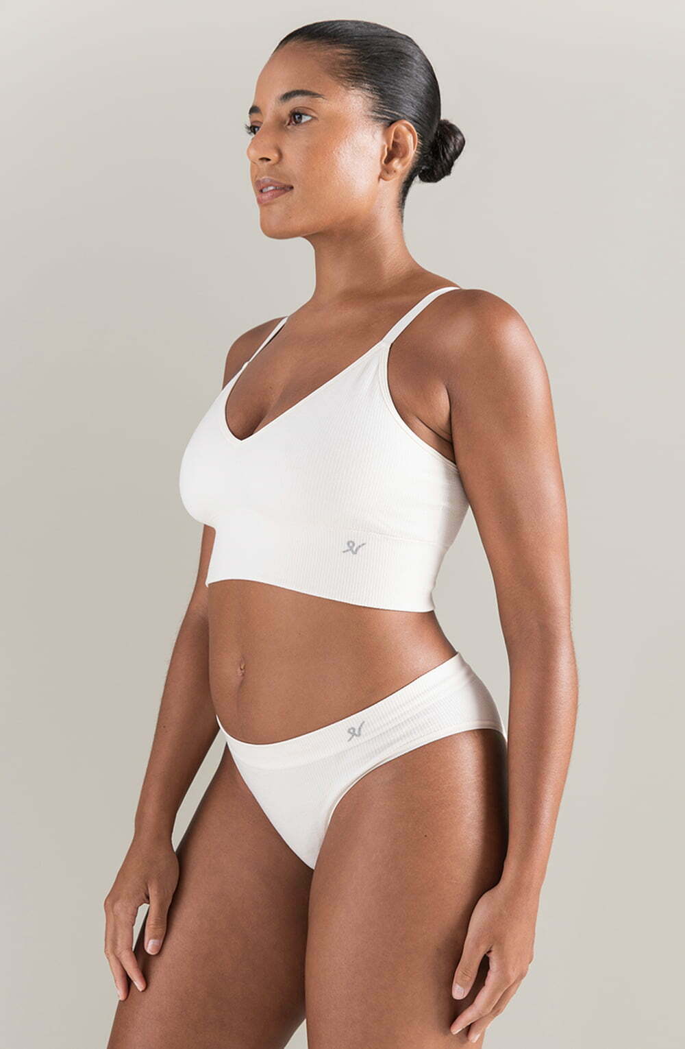 The TENCEL™ Seamless Bralette White Sand - The Rabbit Hole Life