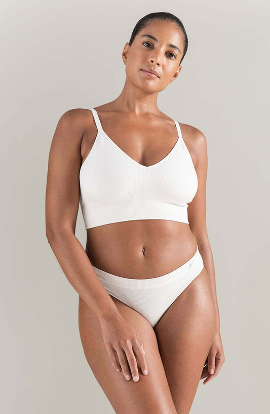 The TENCEL™ Seamless Bralette White Sand - The Rabbit Hole Life